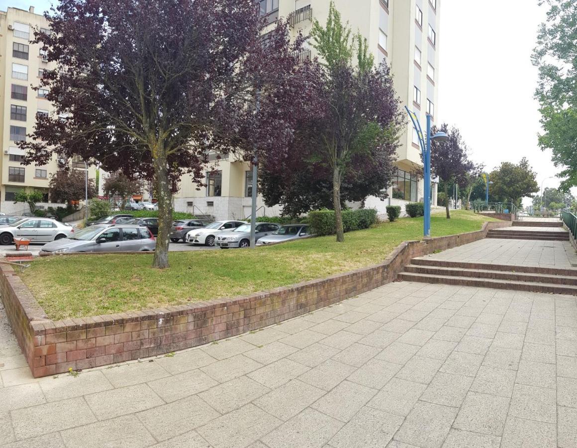Апартаменты Enjoy Lisbon Cascais Sintra 1200 Metres To Metro Blue Line Sintra Rail Line Free Parking Амадора Экстерьер фото