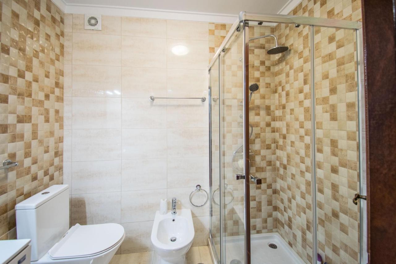 Апартаменты Enjoy Lisbon Cascais Sintra 1200 Metres To Metro Blue Line Sintra Rail Line Free Parking Амадора Экстерьер фото