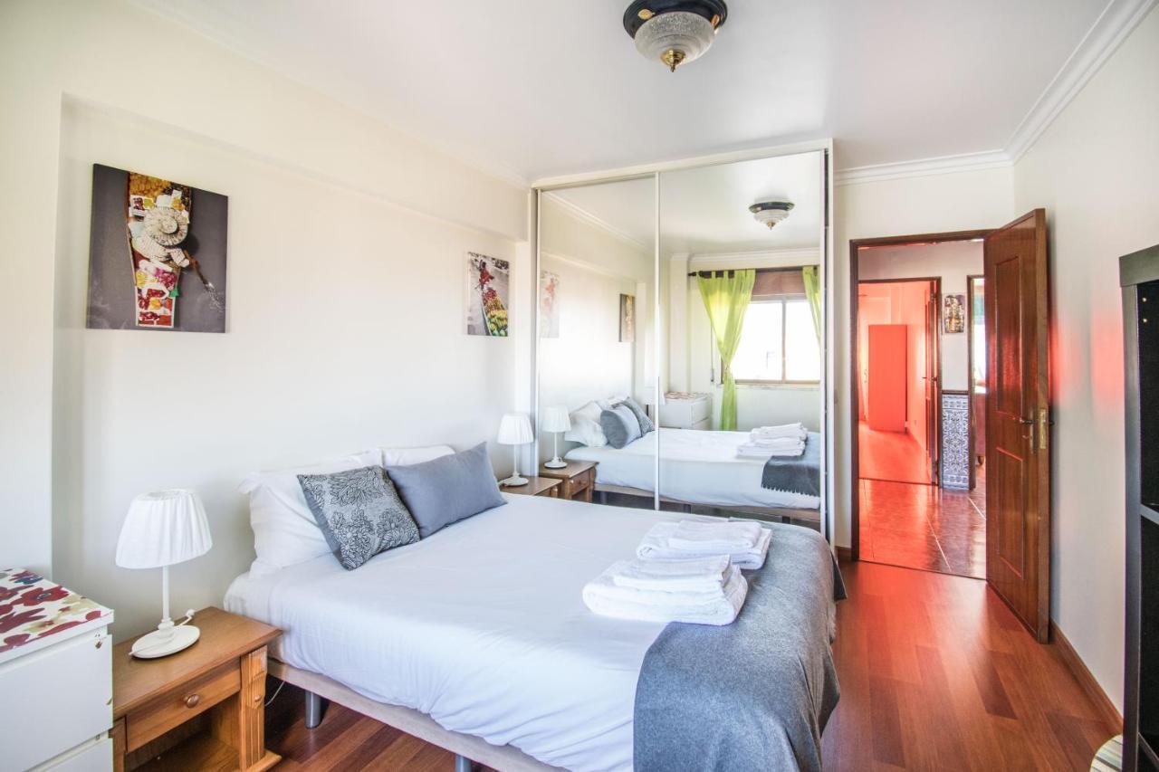 Апартаменты Enjoy Lisbon Cascais Sintra 1200 Metres To Metro Blue Line Sintra Rail Line Free Parking Амадора Экстерьер фото